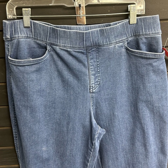 Intro. Light Blue Ankle Jeans - Picture 2 of 7